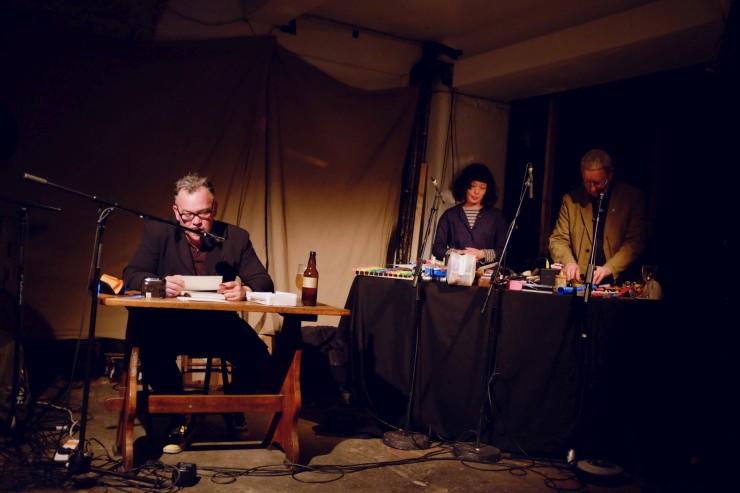 Tania Chen & Steve Beresford & Stewart Lee perform John Cage’s ‘Indeterminacy’